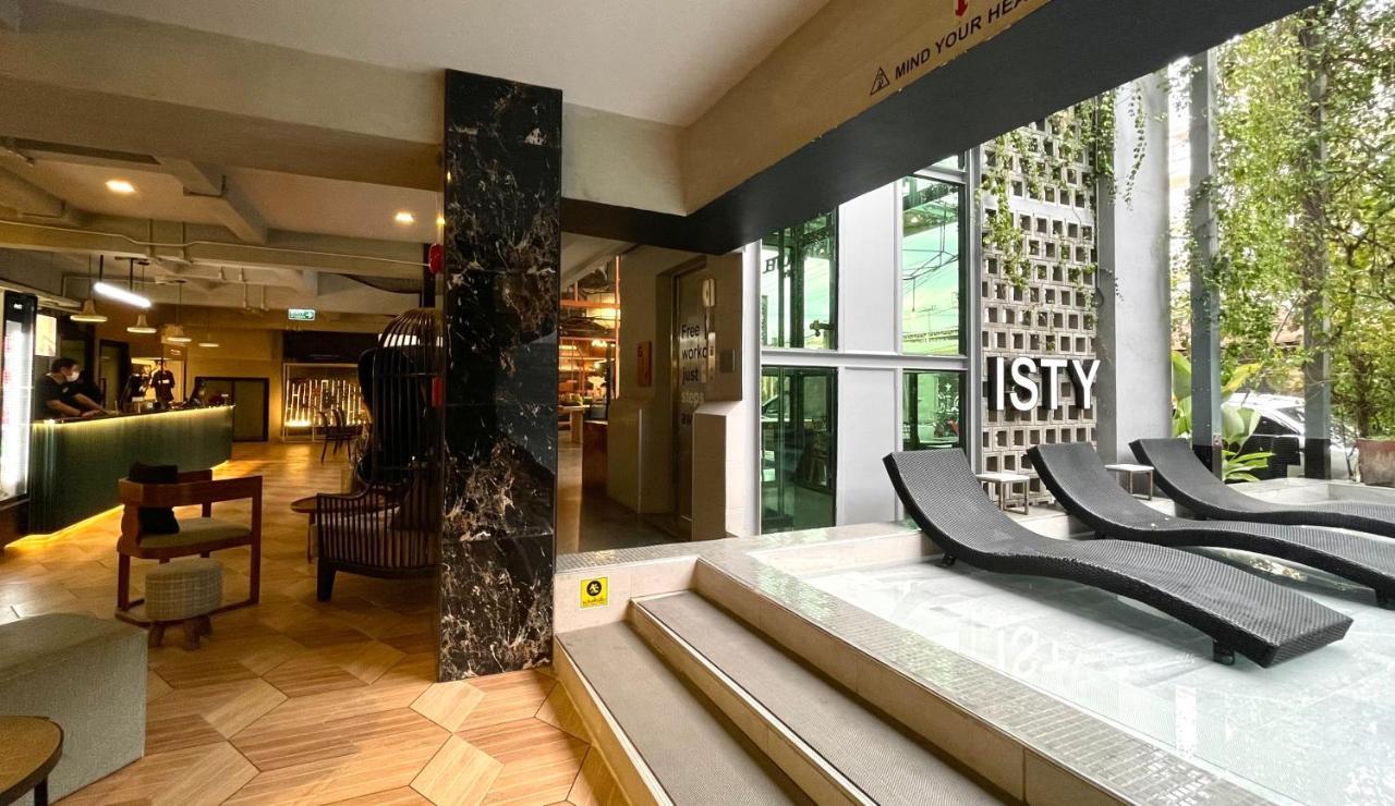 Isty Hotel -Sha Extra Plus Chiang Mai Exterior photo
